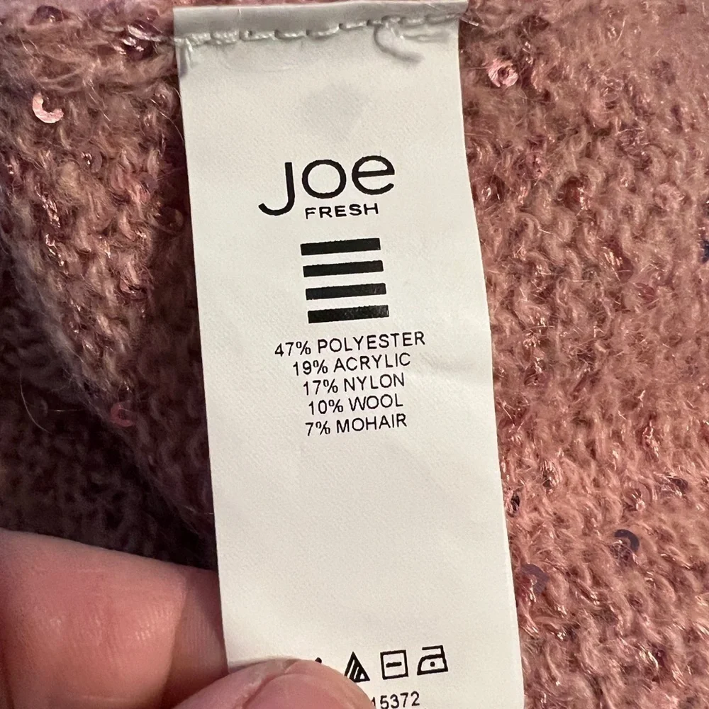 🛍️Pink sequin V-neck knit sweater from JOE FRESH Size S. - Picture 10 of 13